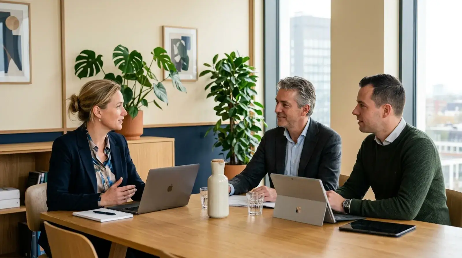 Aanmeldteam jeugdhulp neemt telefonisch contact op met een ouder